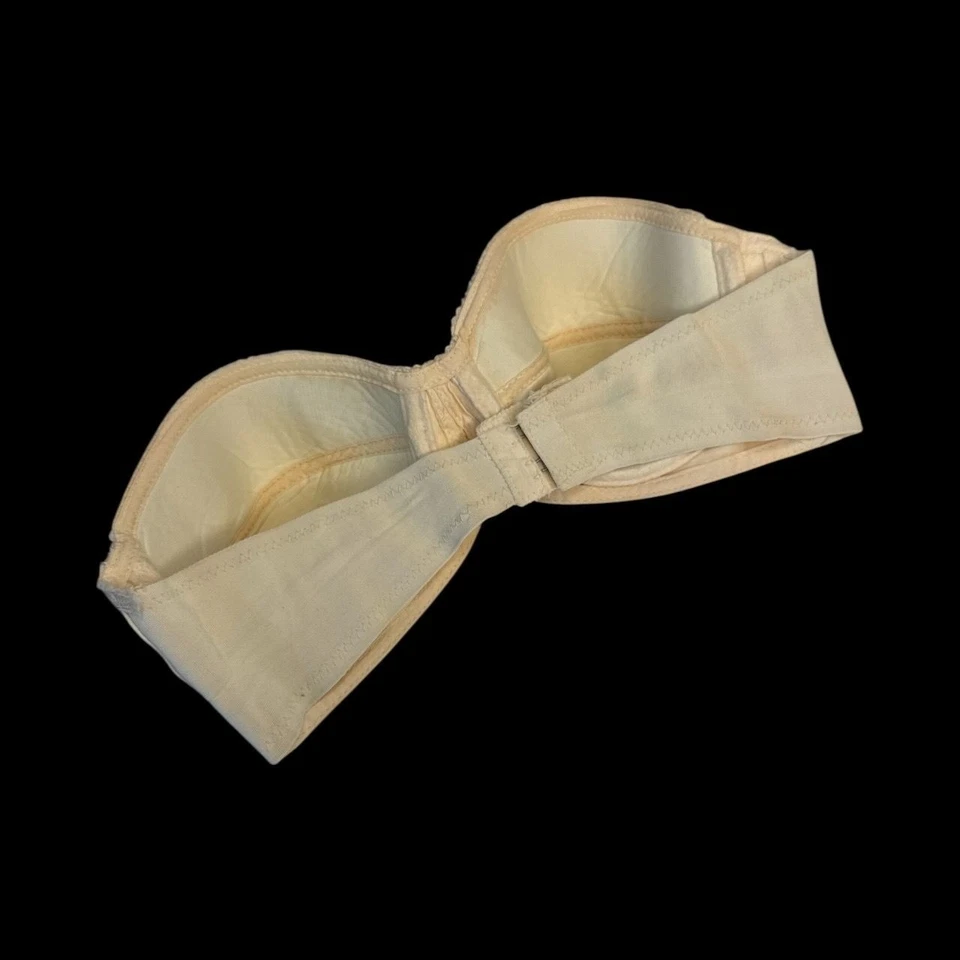 Sujetador bala vintage sin tirantes con superposición de encaje y copas de satén 28 A Foto 4 de 4