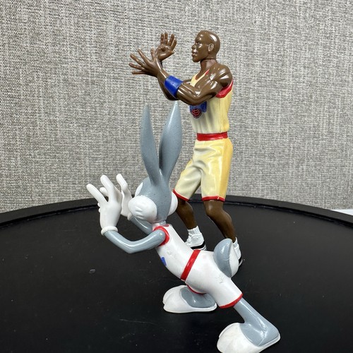 Space Jam Action Figures Michael Jordan & Bugs Bunny Set - Picture 13 of 21