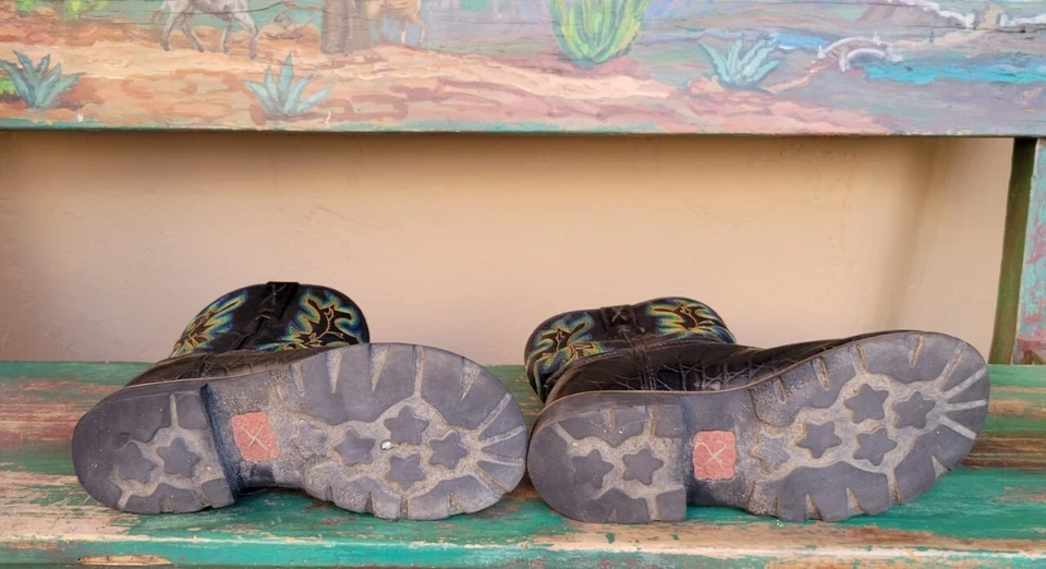 Twisted X Woman's Fancy Stitched Cowboy Western Boots Embroidered Black Size 6 - Image 2 of 4