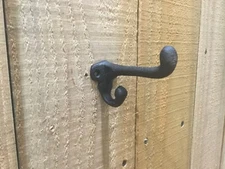 Set Of 6 Rustic Cast Iron Coat  Hooks (180-0054)