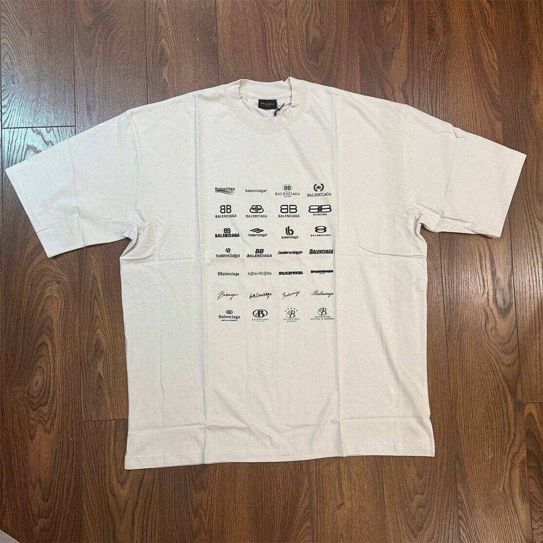 BALENCIAGA Logo Print Oversize T-Shirt Size 2XL | eBay BALENCIAGA Logo Print Oversize T-Shirt Size 2XL | eBay