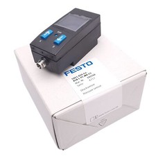 Festo SDE1-D10-G2-R18-L-P1-M8-G5 Pressure Sensor, 0-10bar, 1 PNP Output, M8 3-P