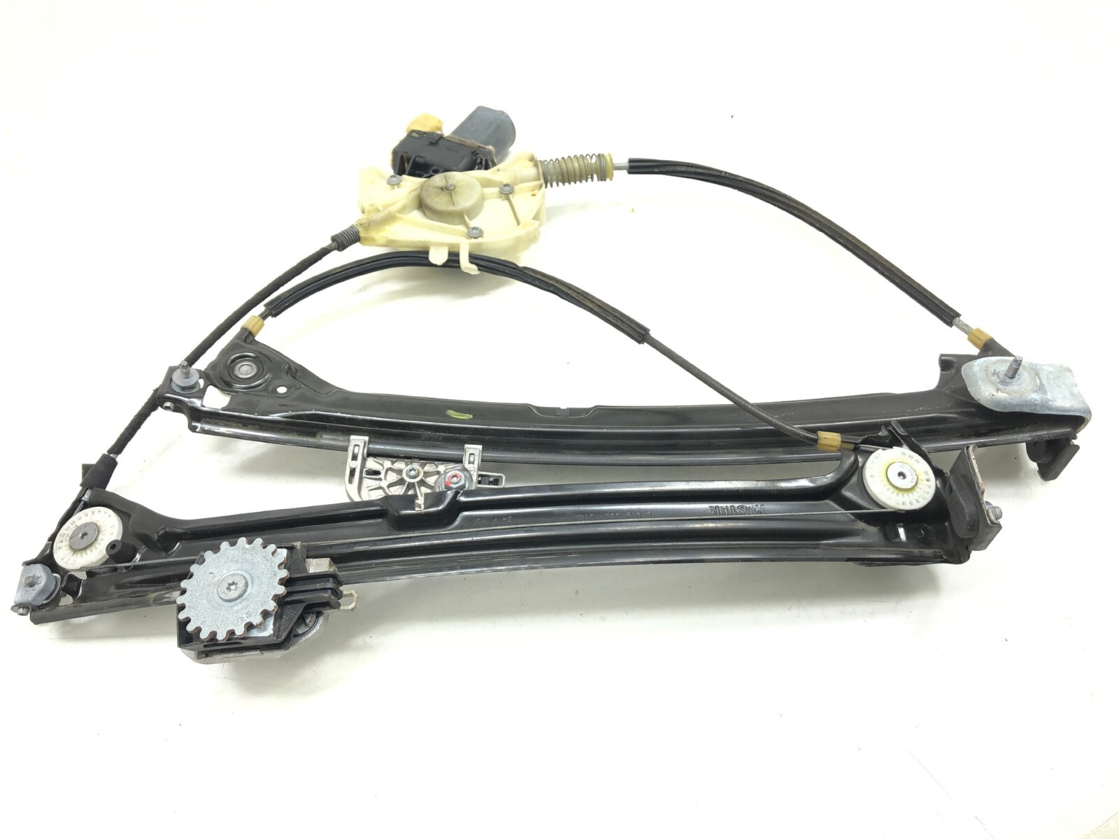 2014-2017 MASERATI GHIBLI RIGHT PASS FRONT DOOR WINDOW REGULATOR W/ MOTOR OEM.