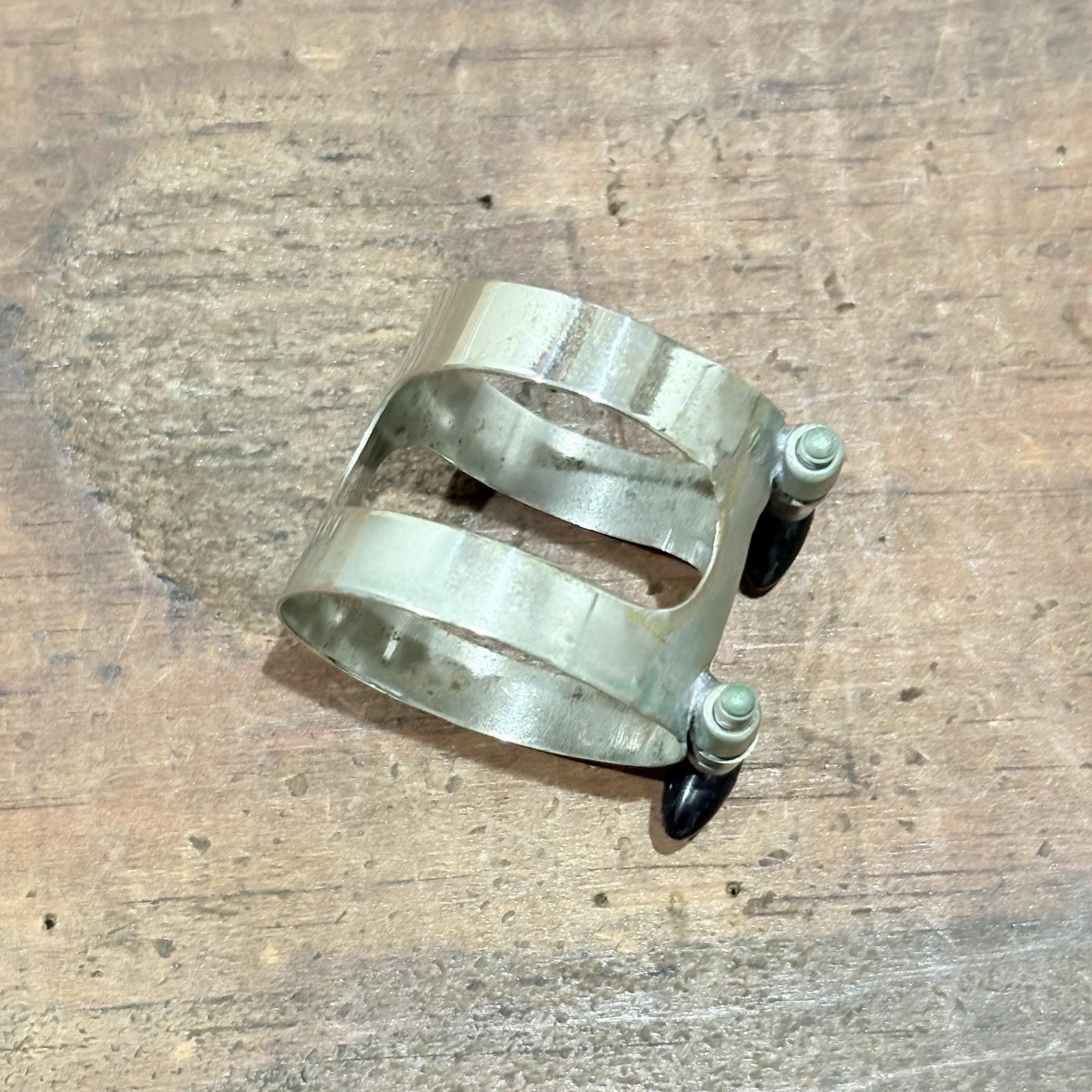 WC Sumner Acousticut Bass Clarinet Ligature, Black Epoxy Screw Heads