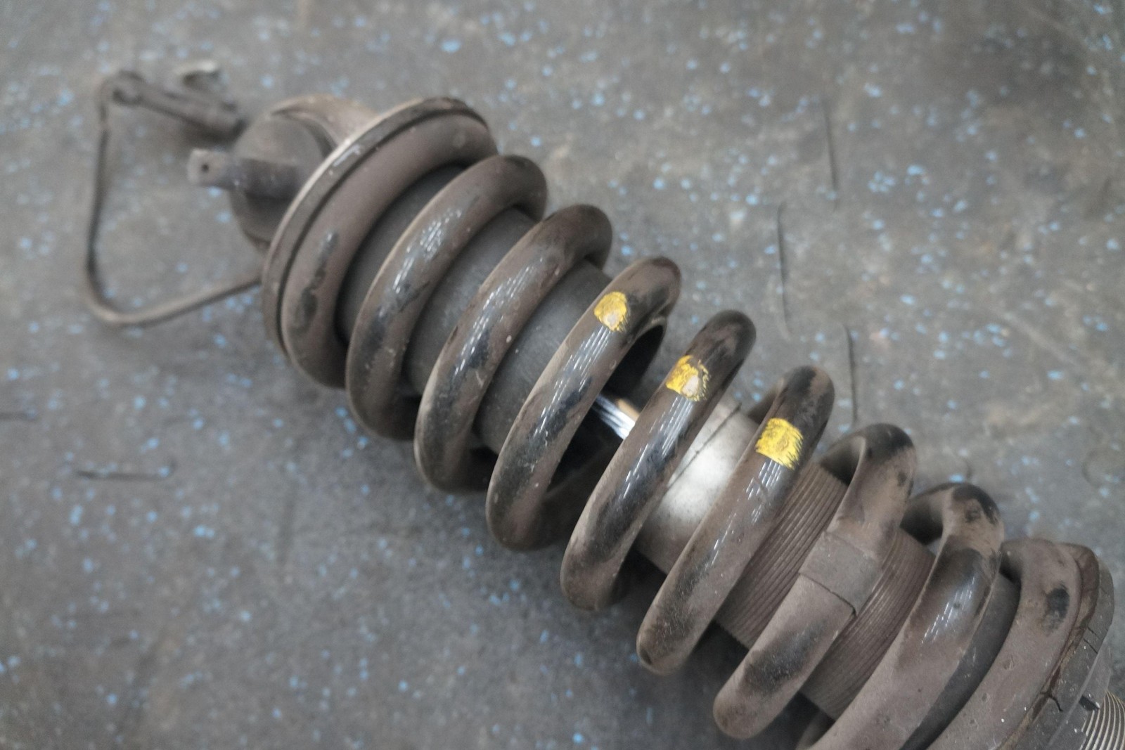 Rear LH or RH Shock Absorber Spring Strut 174724 Ferrari 360 Modena 2001 Spider