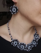 Parure Collier E Orecchini Fatti A Mano All'uncinetto Con Cristalli Nero Argento