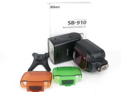 NIKON Speedlight SB-910  Blitzgerät, flashlight - * Fotofachhändler *