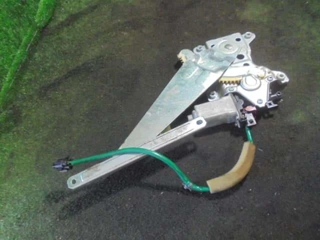 NISSAN Skyline 2002 Rear Right Door Regulator 8621004570 [Used] [PA01111913] - image 2 of 3