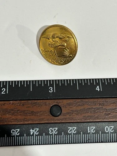 Antique US Army Corps of Engineers ESSAYONS Button - Scovill Mfg Co Waterbury