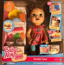 Muñeca morena Hasbro Baby Alive Super Snack Talking Snackin Sara 2016 nueva