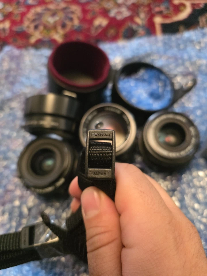 Pentax k1000 camera body new boxed, 4 pentax lenses 85mm, 28mm, 35mm + 50mm - Image 4 of 4