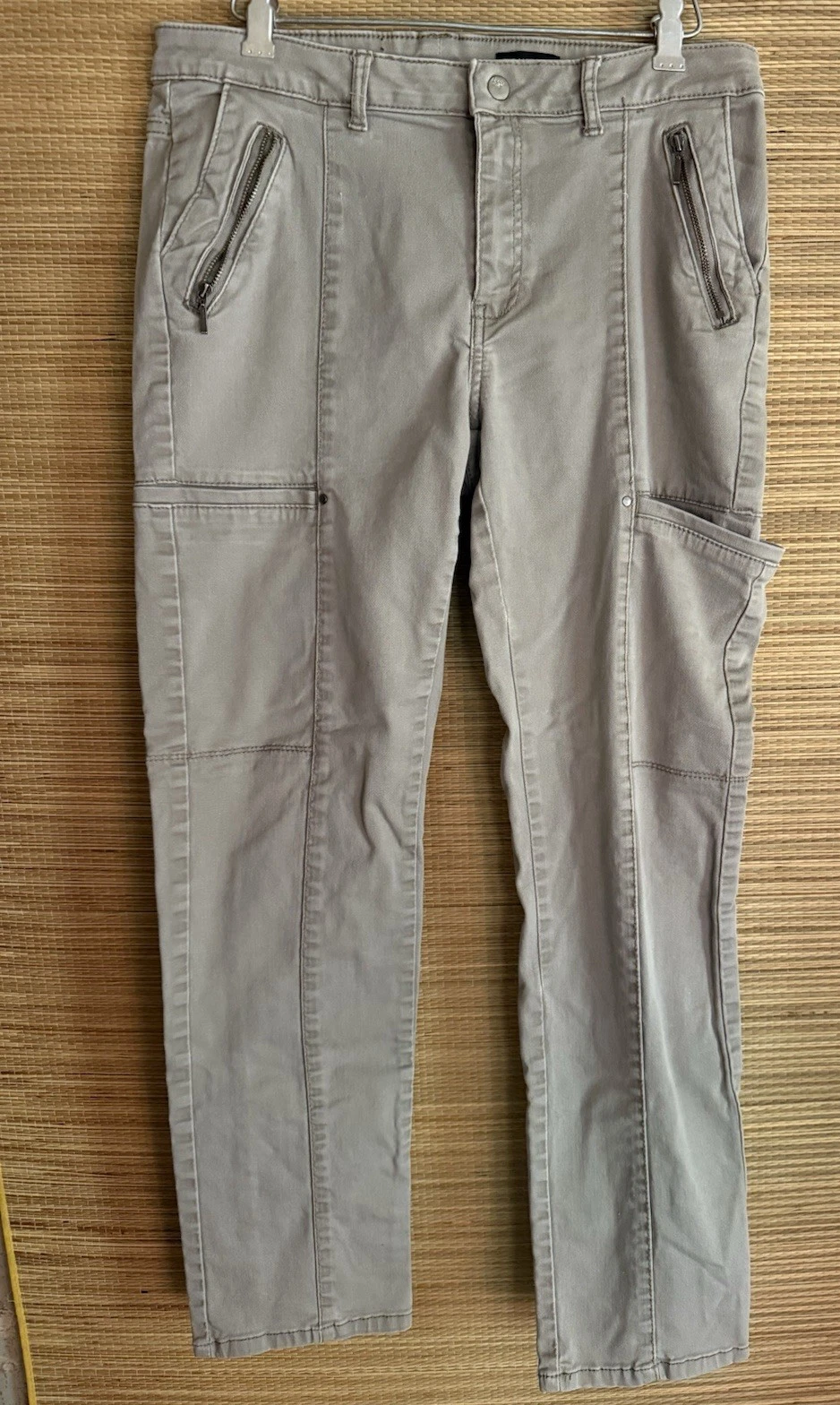 Lee Straight Cut 8-Pocket Khaki Seamed NOT BAGGY Cargo Pants Women 32 x 28.5