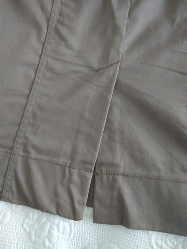 H&M 10, fitted tailored skirt, slim fit figure hugging stretch knee length, slit - Picture 5 of 8