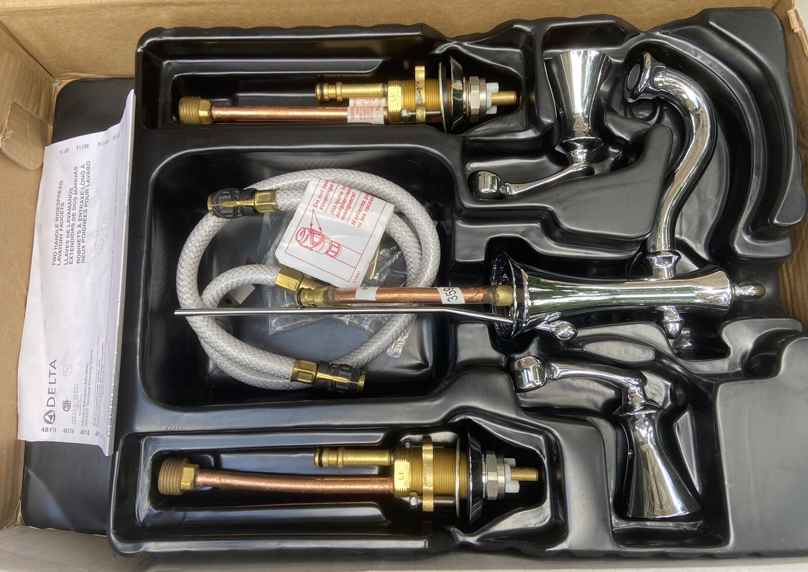 DELTA Vessona Series 35925 Chrome Widespread 6” 16” Sink Lavatory