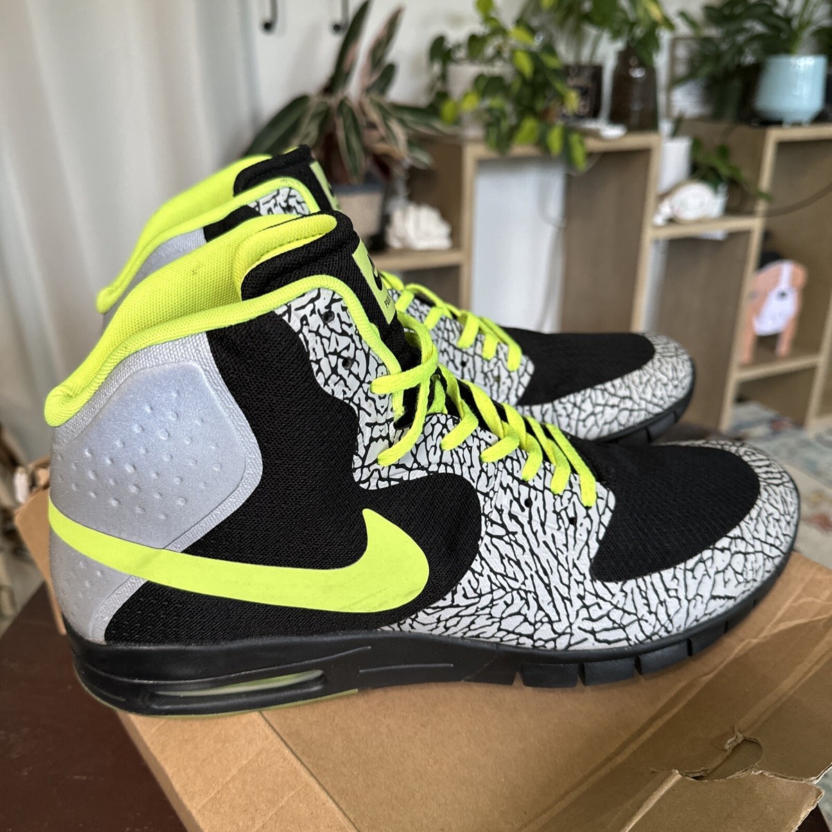 ナイキページ Nike Air Max 2013 Poison Green Men's 7.5 554886-311 | eBay