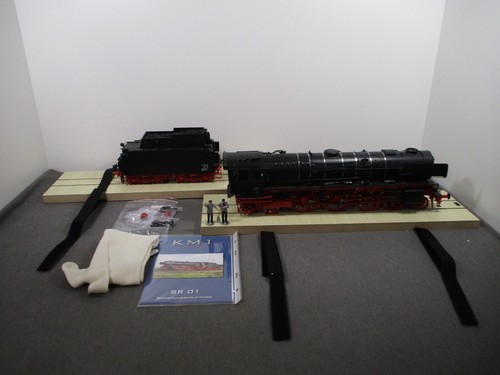 KM1 Spur 1 100121 Dampflok BR 01 182 Digital MFX DCC MM Vollsound der DB in OVP | Zustand: Gebraucht
