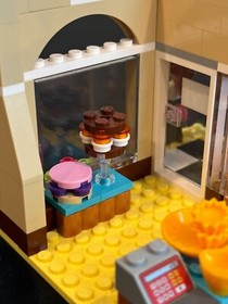 LEGO FRIENDS: Downtown Bakery (41006) - Pieces, all minifigures, retired