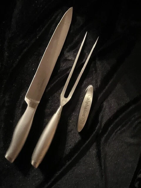 CALPHALON CARVING SET -- THREE PIECE -- JUST IN TIME FOR HOLIDAY TURKEYS & HAMS - Image 2 of 4