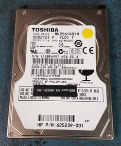 Toshiba 250GB 2,5" SATA FESTPLATTE MK2561GSYN HP P/N 635225-001 625239-001