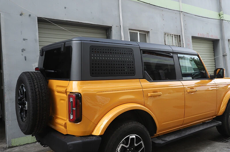 Calcomanía de cubierta de vidrio de ventana trasera negra de aleación de aluminio 2 piezas para Ford Bronco 2021-2023 Foto 2 de 4