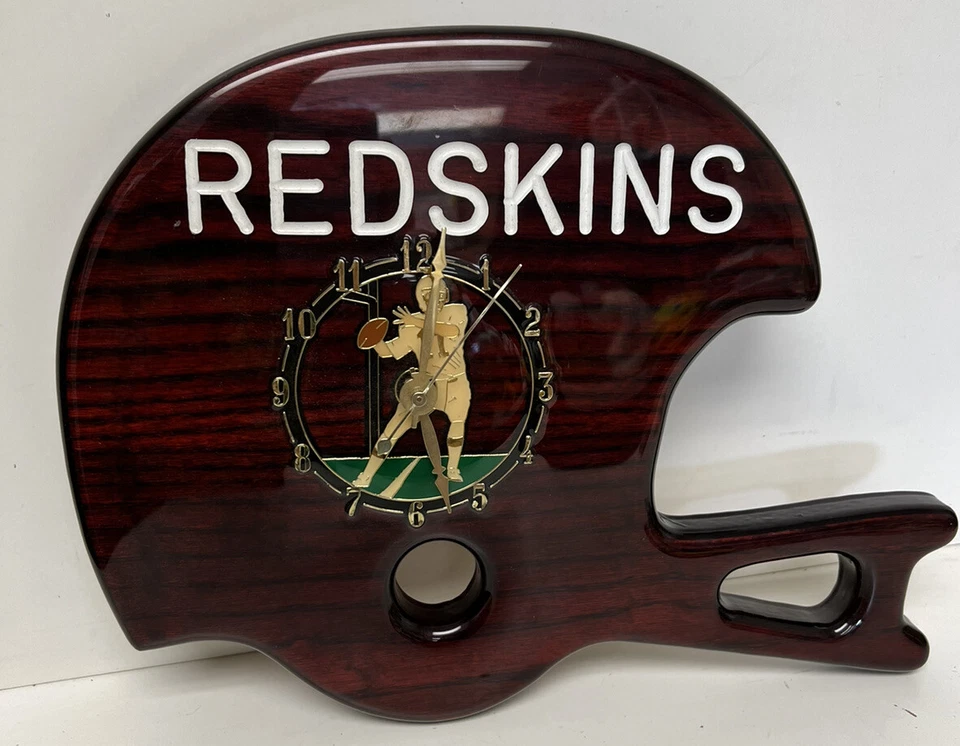 Reloj de pared de madera de fútbol americano vintage hecho a mano de los Washington Redskins hombre cueva Foto 3 de 4
