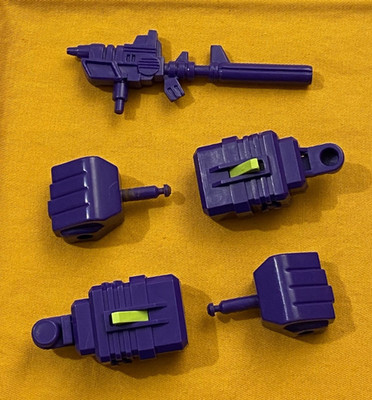 original G1 Transformers DEVASTATOR WEAPONS LOT #200 r+l fist arm gun FREE SHIP