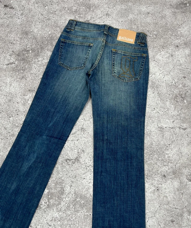 Pantalones de mezclilla para mujer John Galliano Foto 3 de 4