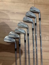 Titleist ZM Set di 7 pezzi in ferro forgiato (4-P) RH Dynamic Gold Steel...