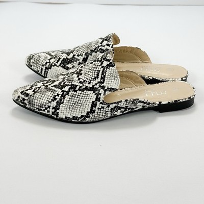 MUSShoe Women s Snake Print Pointed Toe Mule Flats, Slip-On Faux Leather 6.5