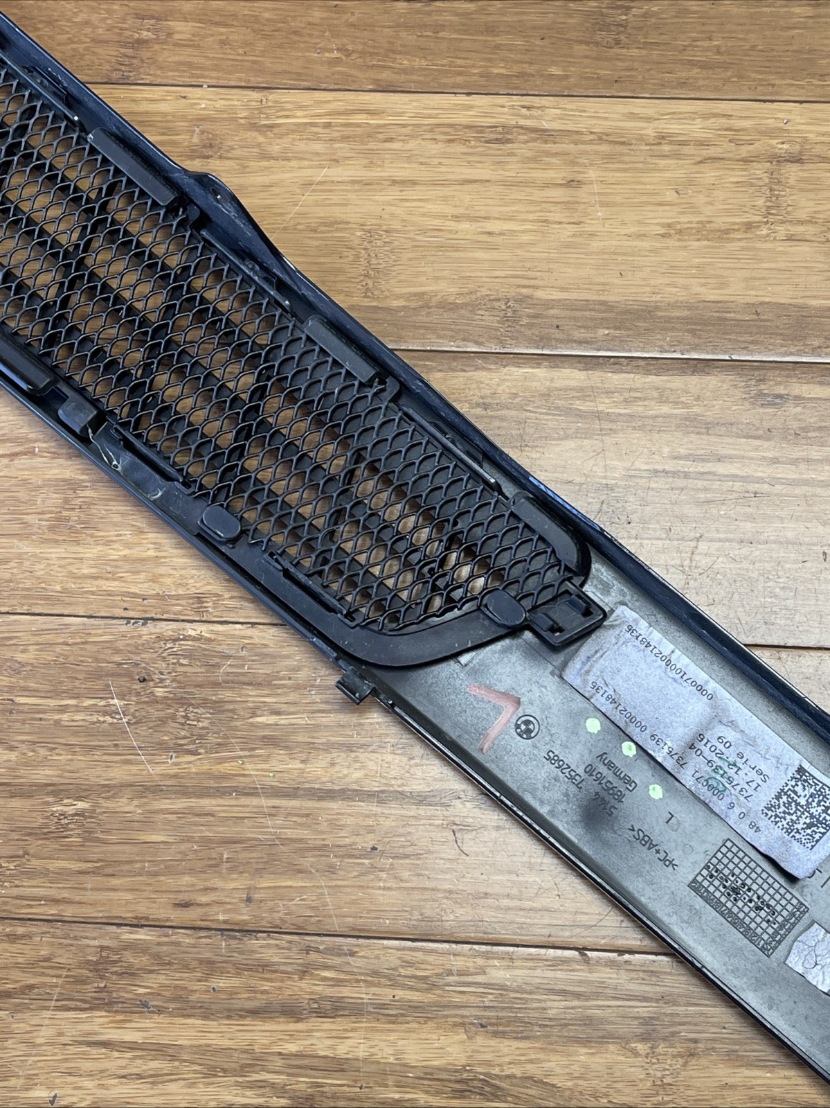 2014-2020 BMW i8 I12 Rear Left Hatch Air Vent Grille Molding Trim OEM *NOTE*