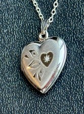 Beautiful 925 Sterling Silver Photo Heart Locket Necklace with Diamond Accent A