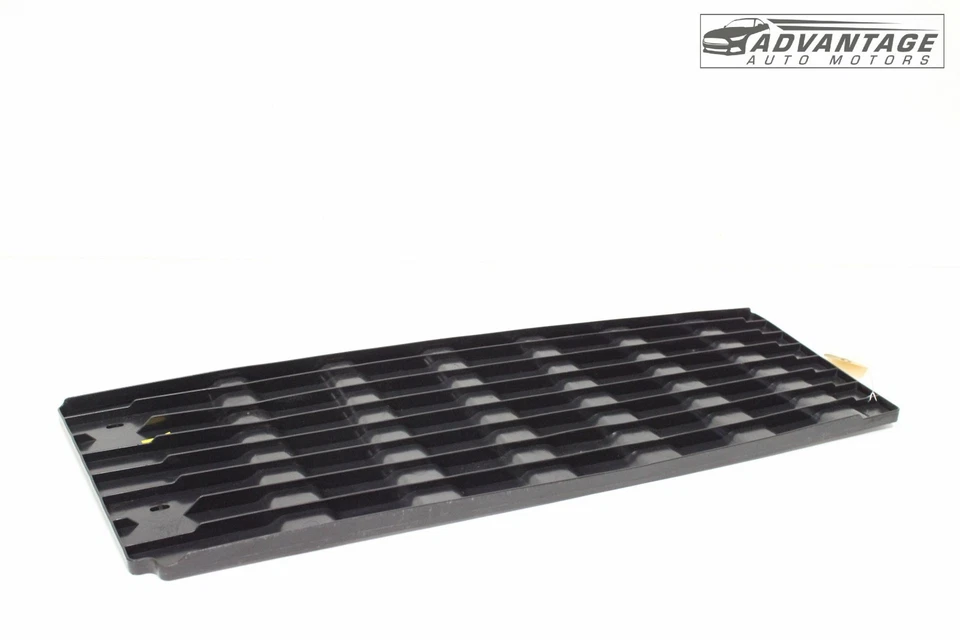 Freightliner Cascadia 2018-24 trasero derecho dormitorio litera almacenamiento 18-61484-001 OEM Foto 3 de 4