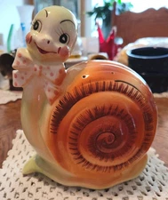 Rare Vintage Enesco Japan Snappy Snail Sugar Flour Shaker