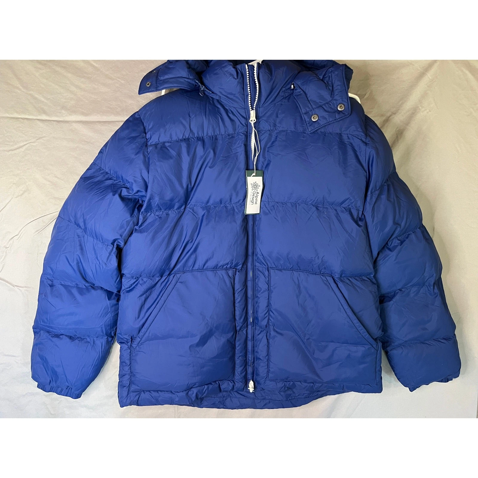 Alpine Design Space Blue Thermolite Hooded Insulated Puffer Jacket mens L
Opens in a new window or t