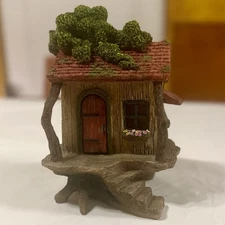 PRETMANNS 9” Tall Fairy Garden House
