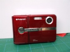 Polaroid A930 9.0MP Digital Camera, turns off taking pictures