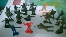 "SOLDIERS & more" - Mixed Set of (21) Plastic Toys