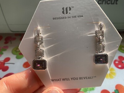 Bomb Party June 2025 Earrings ER91130 Modern elegance rhodium plated