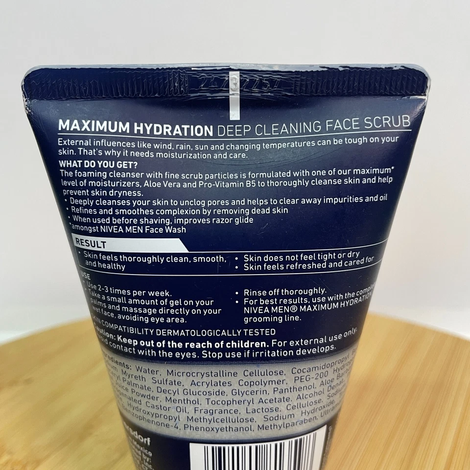 NIVEA MEN Maximum Hydration Deep Cleaning Face Scrub 4.4 oz Aloe Vera Exfoliate - Image 4 of 4