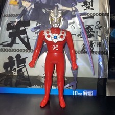 1988 Ultra Hero 7: ULTRAMAN LEO Bandai Japan 6" Vinyl figure