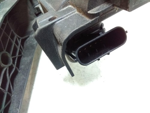 Pedal acelerador VW PASSAT B7 ALLTRACK 365 1,97 diésel 103 kW 2006 28534540 - Imagen 4 de 5