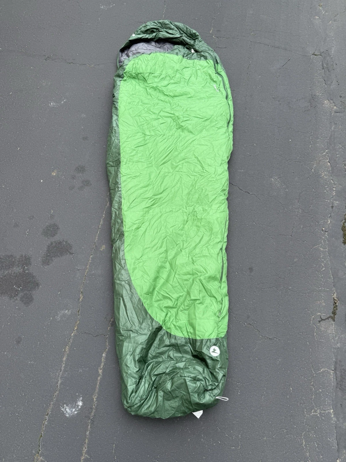 Therm-a-Rest Questar 30 Large Hooded Mummy Sleeping Bag Green/Gray
Opens in a new window or tab