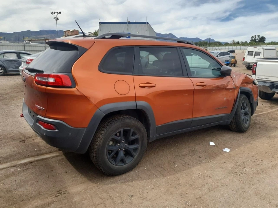 FUEL INJECTORS SET 04627794AA 2014-2017 JEEP CHEROKEE Foto 3 de 4