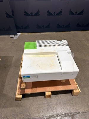 PERKIN ELMER LAMBDA 35 UV/VIS  L600000C SPECTROPHOTOMETER USED USED