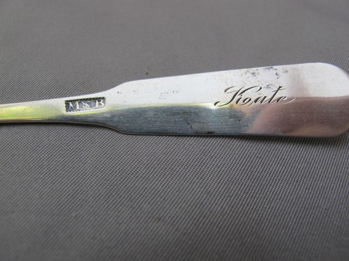 Small CONNECTICUT Coin Silver TEASPOON-MERRIMAN & BRADLEY-New Haven - Picture 5 of 5