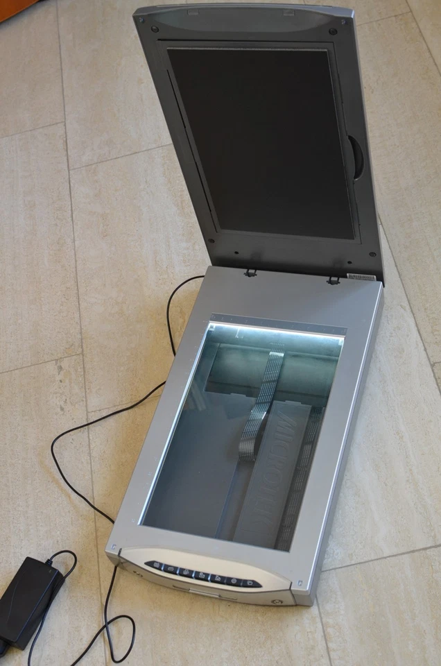 Microtek Scanmaker i700 Scanner Flachbettscanner, gebraucht