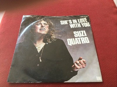 7  Vinyl Single - Suzi Quatro : She s In Love With You