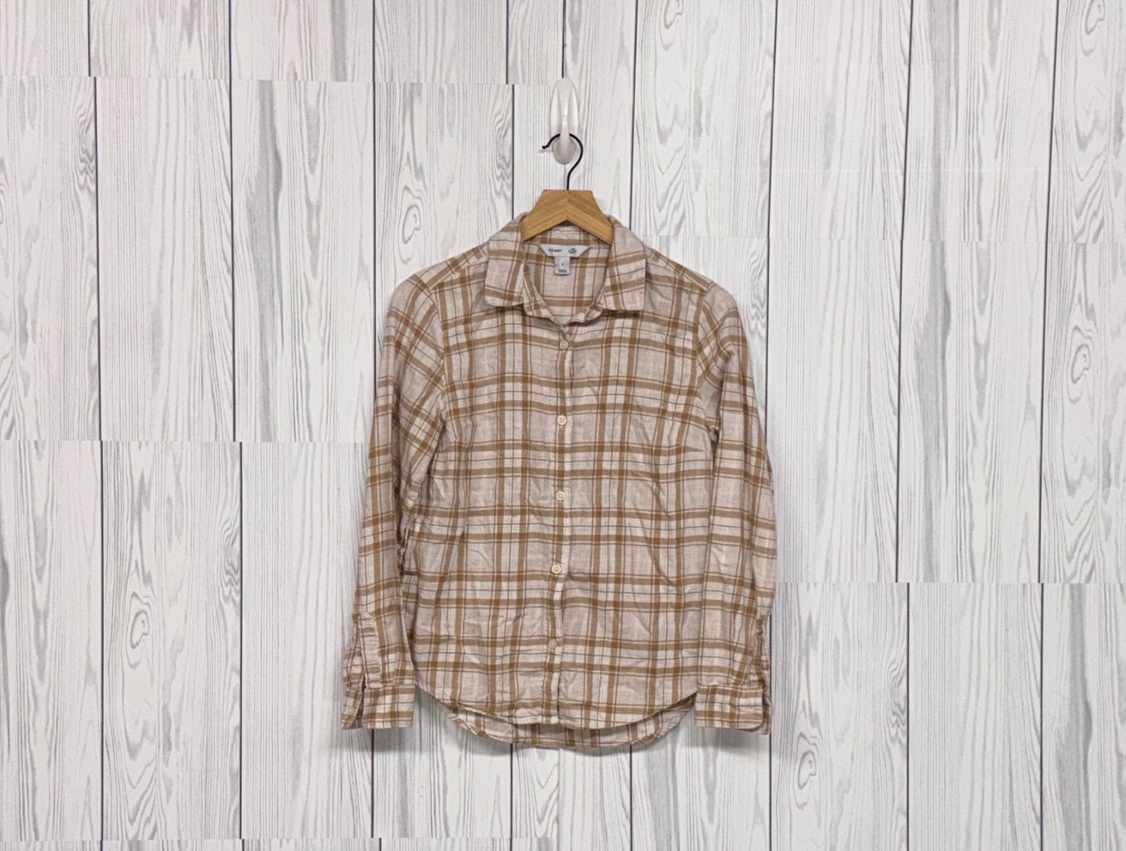 Old Navy plaid shirt womens size small button up long sleeve flannel classic