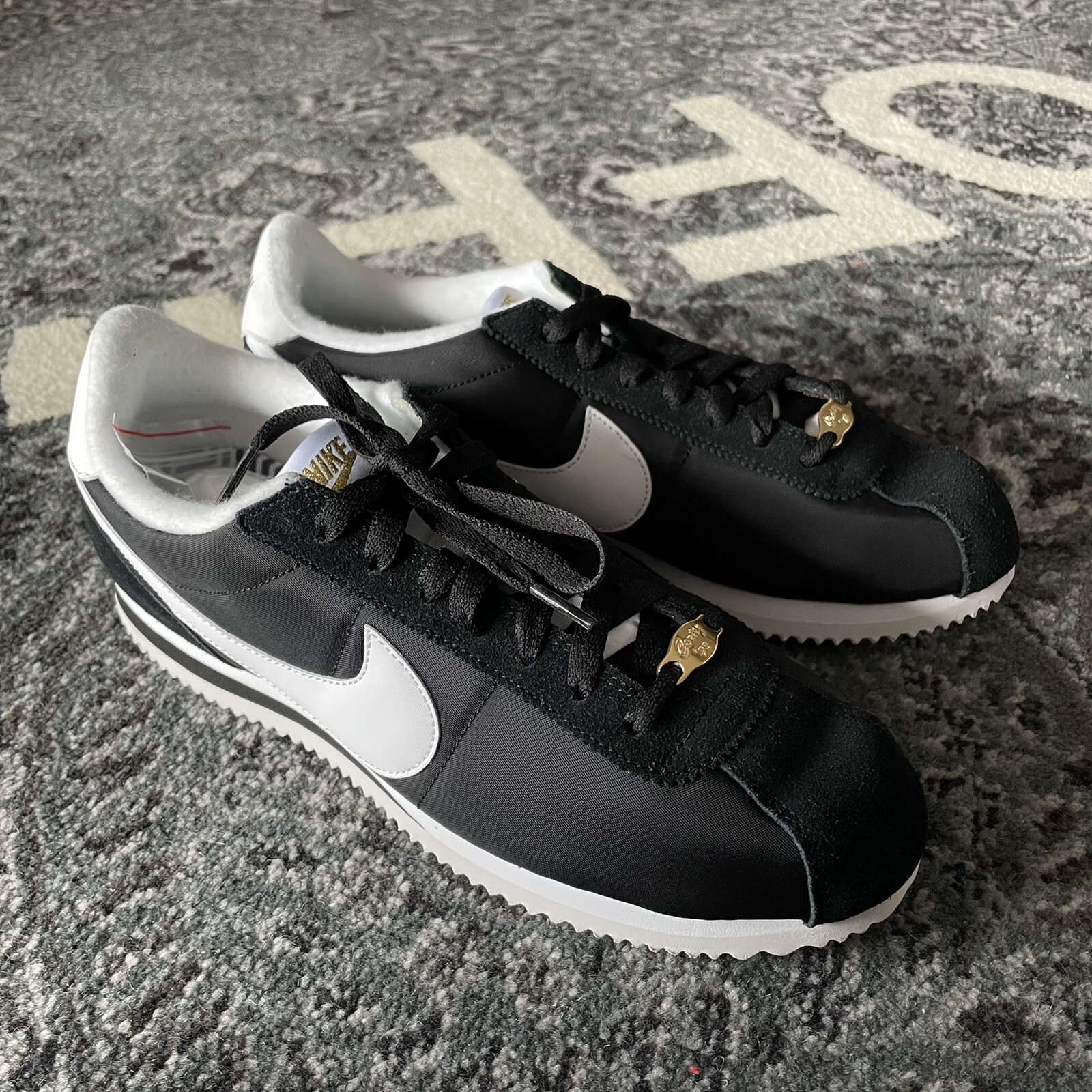 عمد nike cortez compton price 