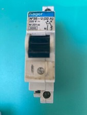 disjoncteurs Hager n°35 U32A